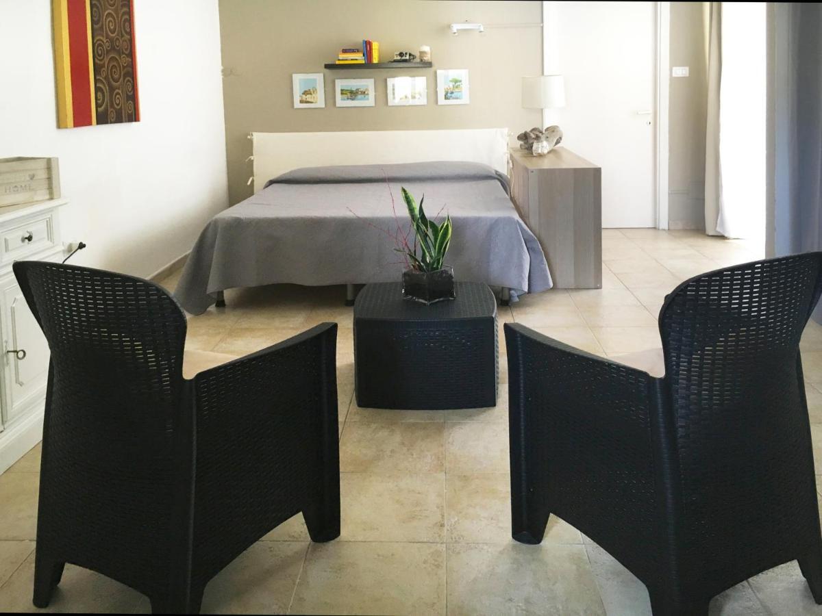 Civico 29 Apartment Olbia Bagian luar foto